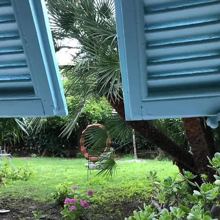 Alojamento de Acomodação e Pequeno-almoço D'hôtes Casa Musa - *